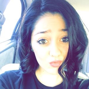 Meet your Posher, Breeana